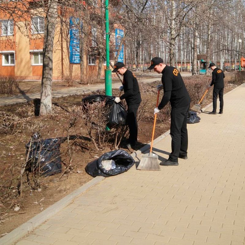 Уборка территории  в Дигоре